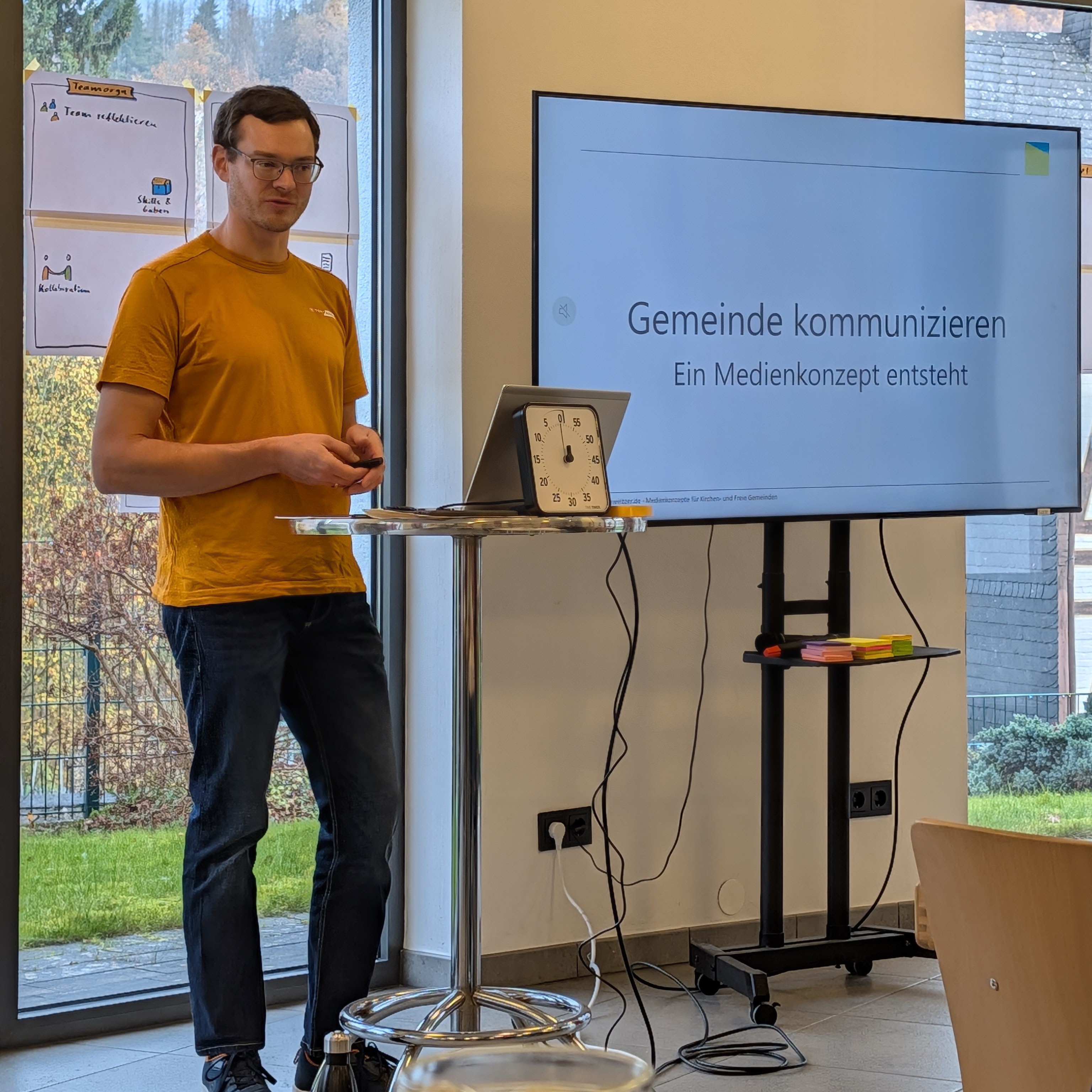 Markus bei einem Vortrag in einem Tagesseminar